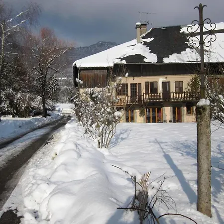 Des Sources D'arvey Vakantiehuis *