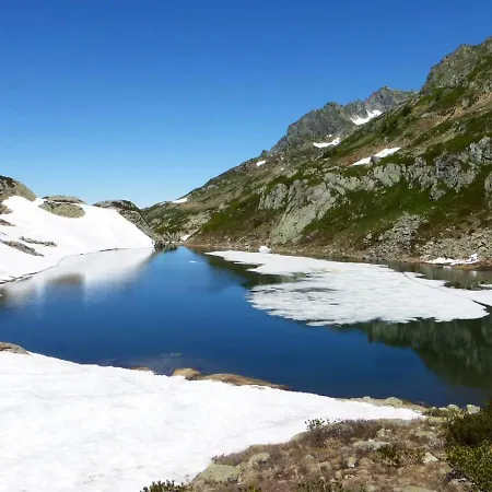 Des Sources D'arvey Hébergement de vacances
